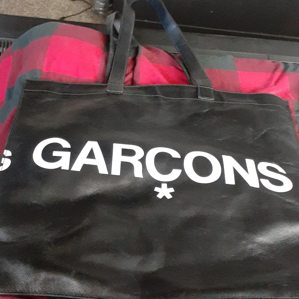 comme des garcons purse